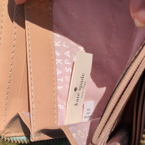 Kate Spade Mint Continental Zip Around Wallet CALLOUTS - Picture 8 of 15